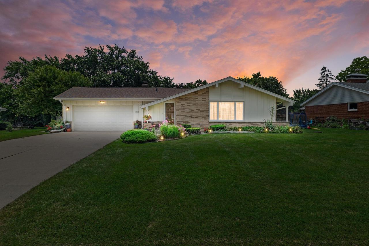 12725 West Brentwood DRIVE