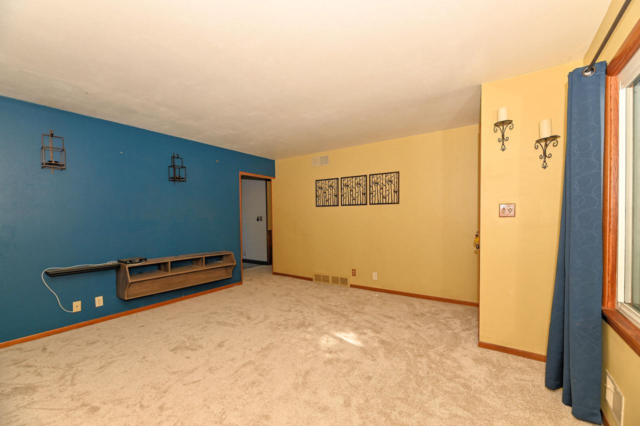 5815 South 39th STREET