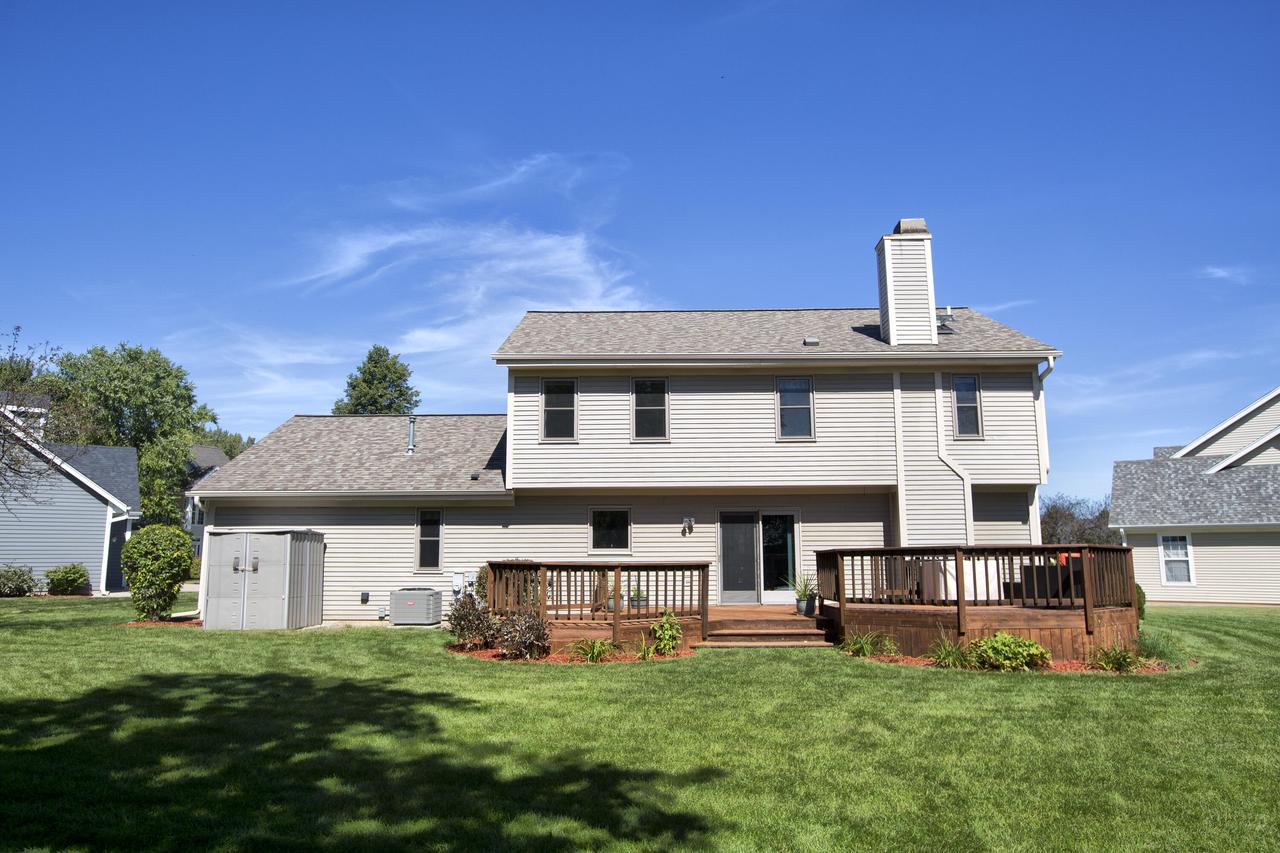 8589 West Woodfield COURT