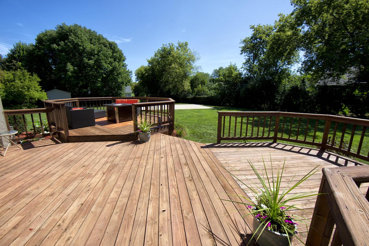 8589 West Woodfield COURT