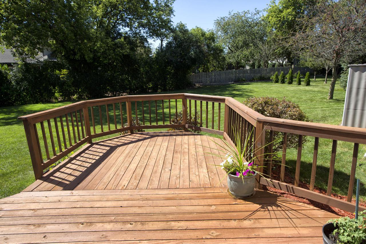 8589 West Woodfield COURT