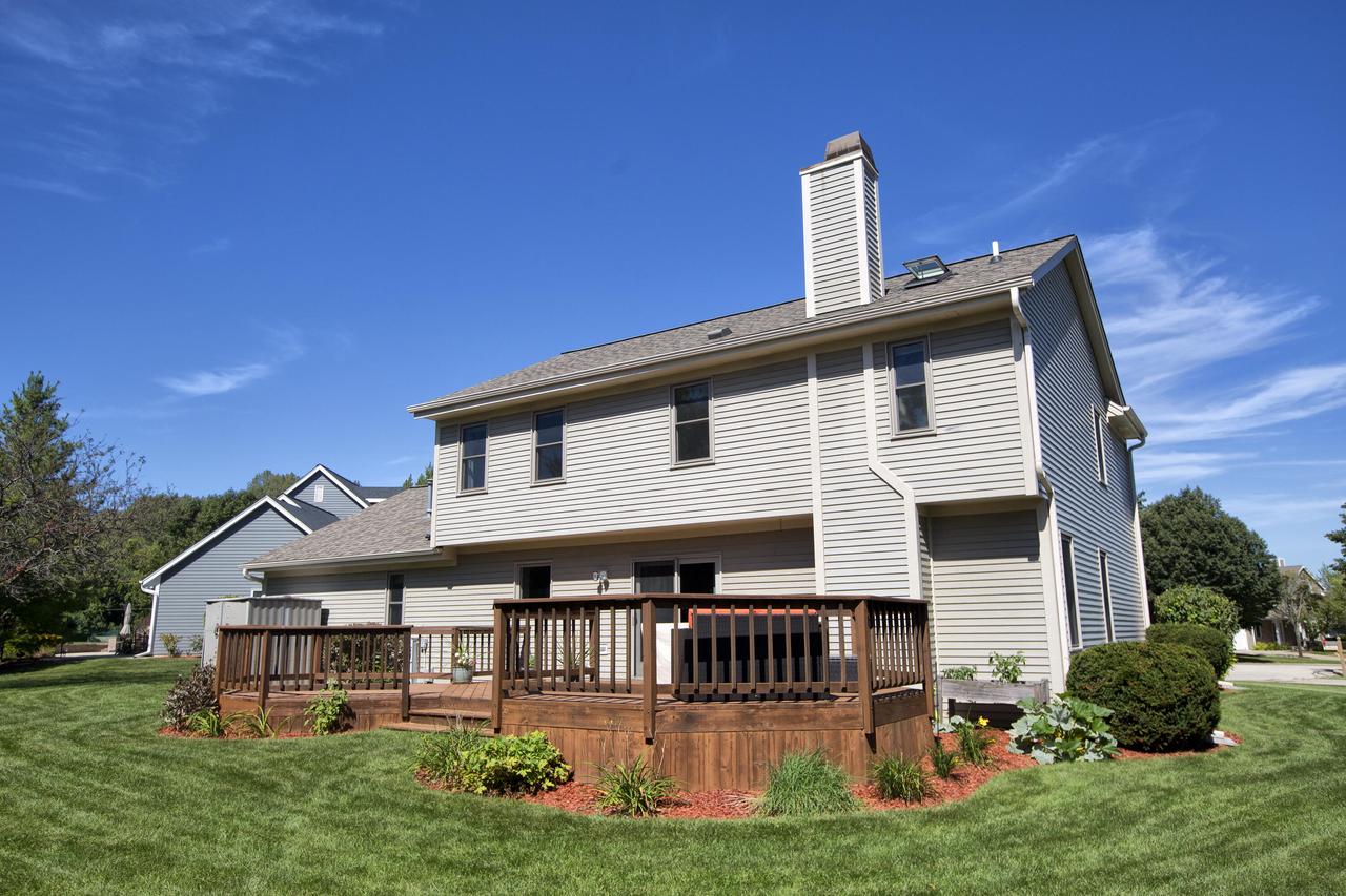 8589 West Woodfield COURT