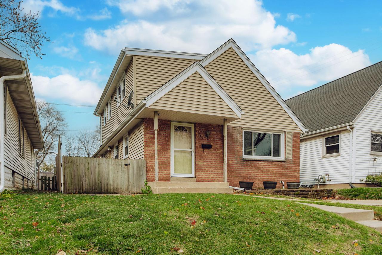423 South 94th STREET