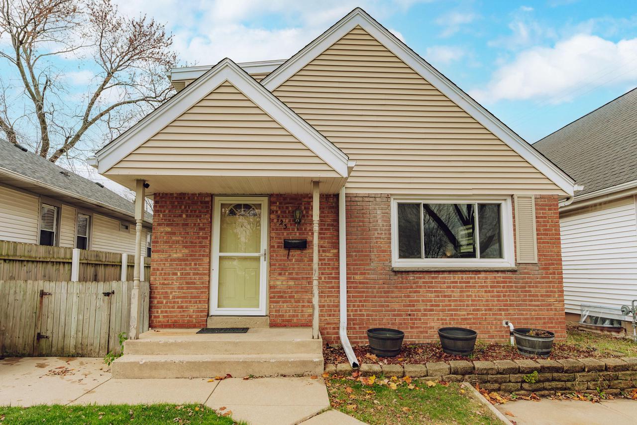 423 South 94th STREET