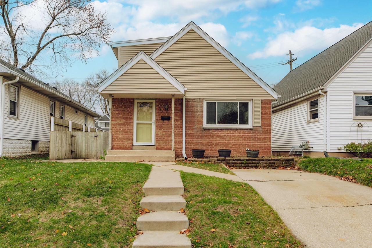 423 South 94th STREET