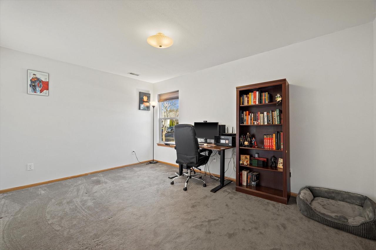864 Harding DRIVE