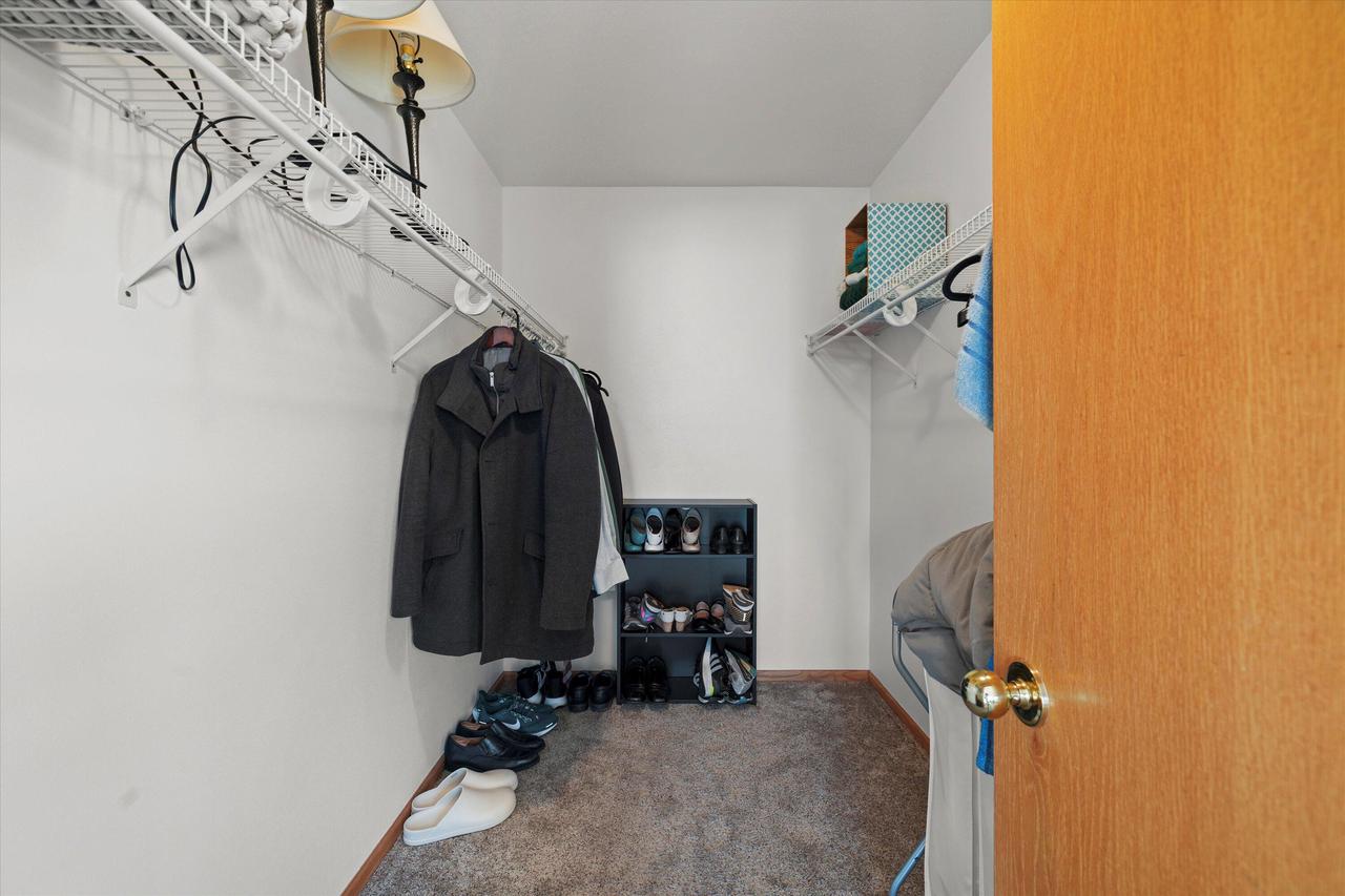 864 Harding DRIVE