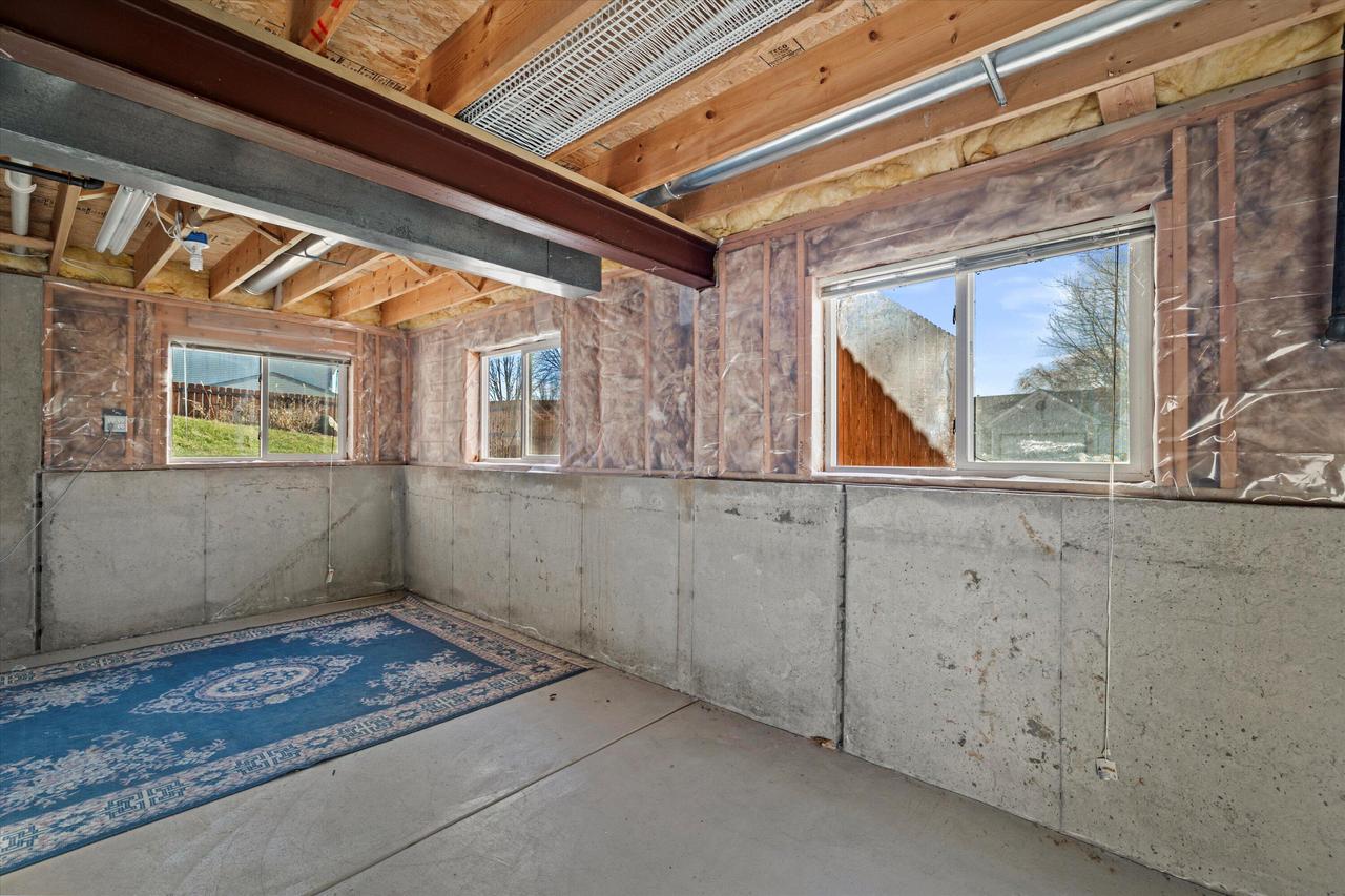 864 Harding DRIVE