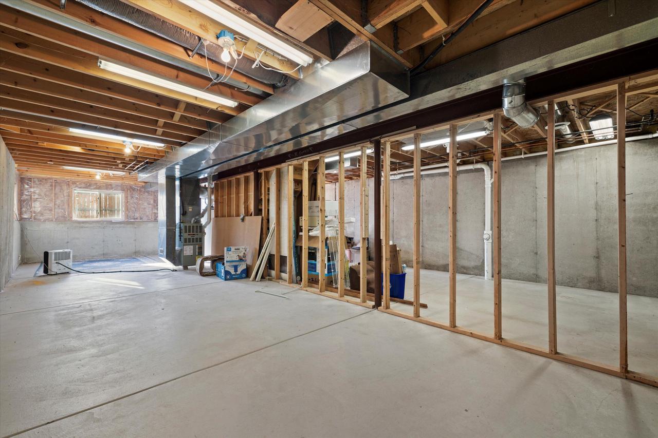 864 Harding DRIVE