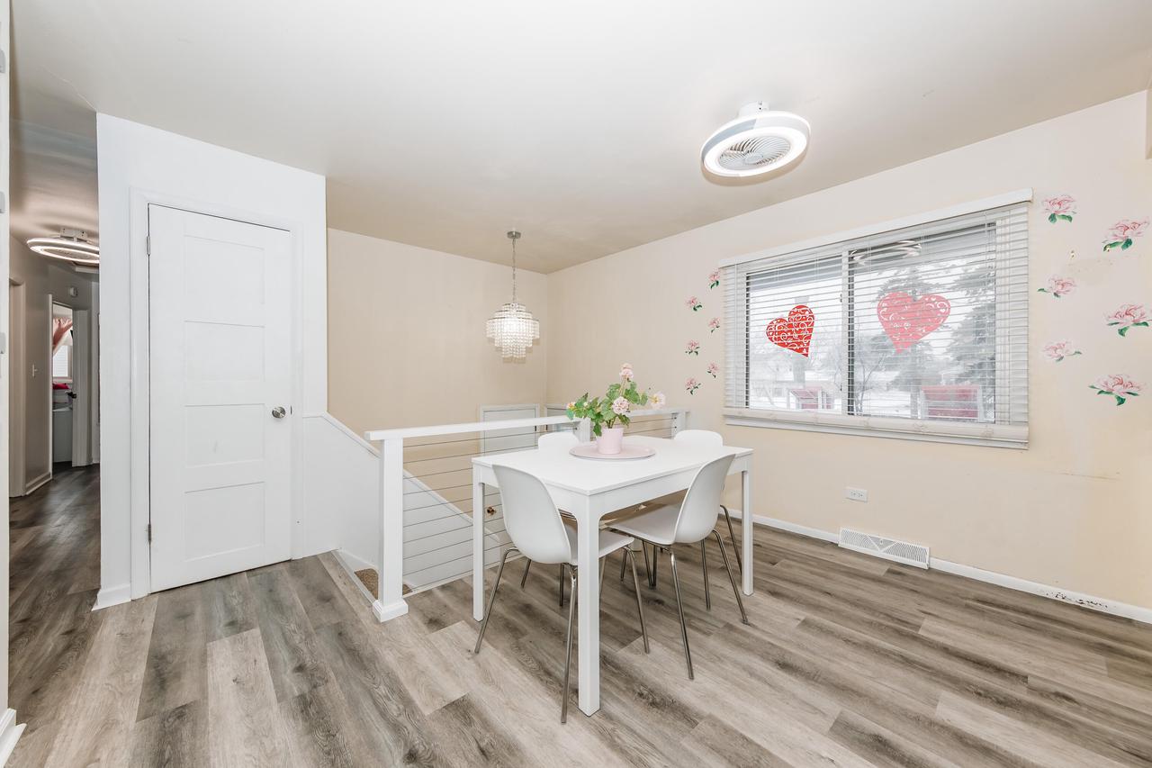 5350 Gallant Fox LANE