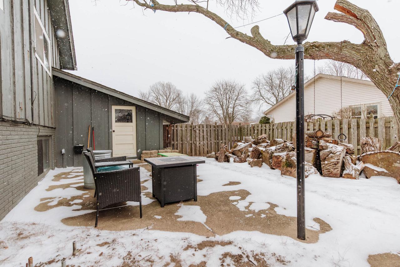 5350 Gallant Fox LANE