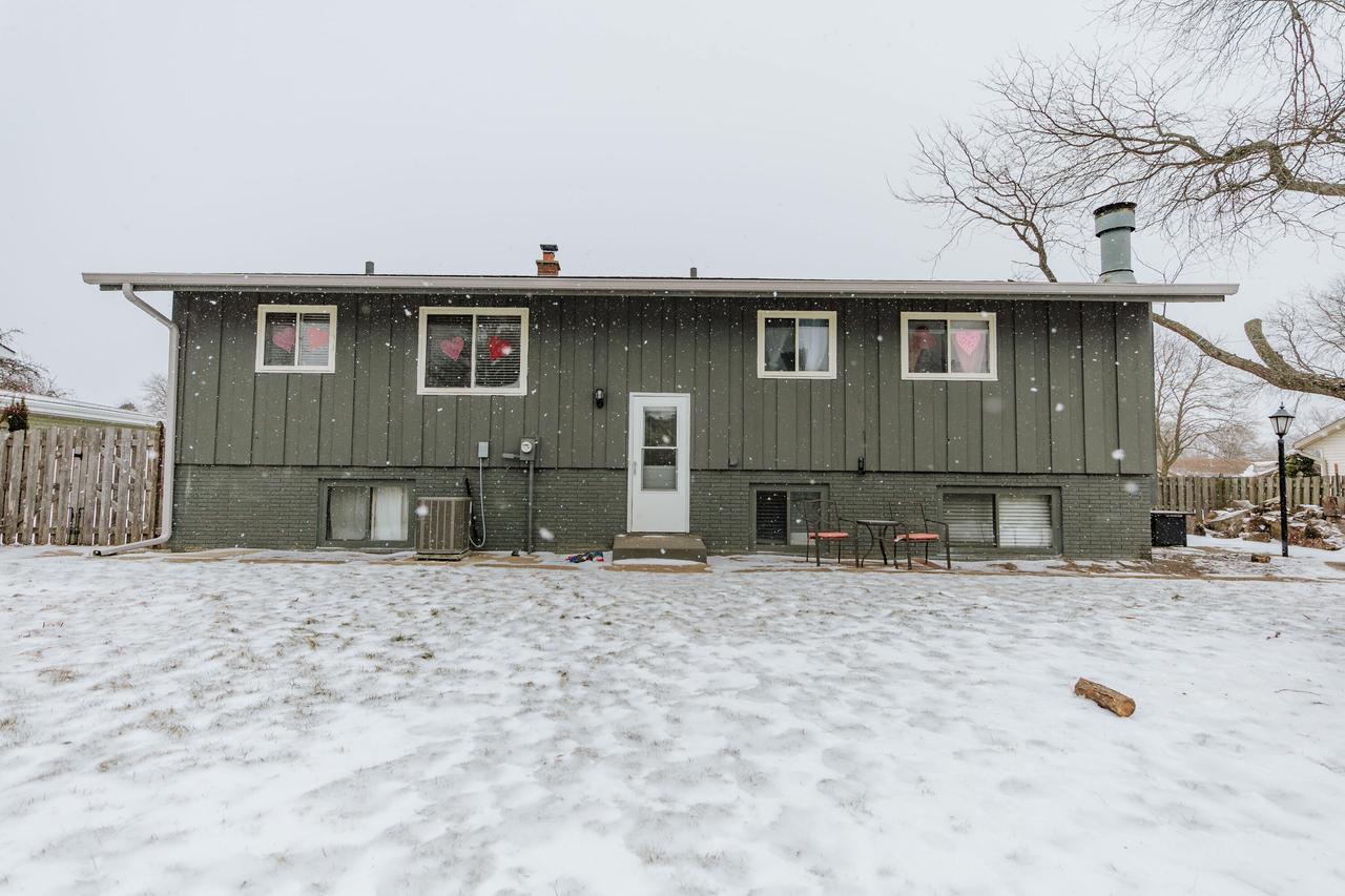 5350 Gallant Fox LANE