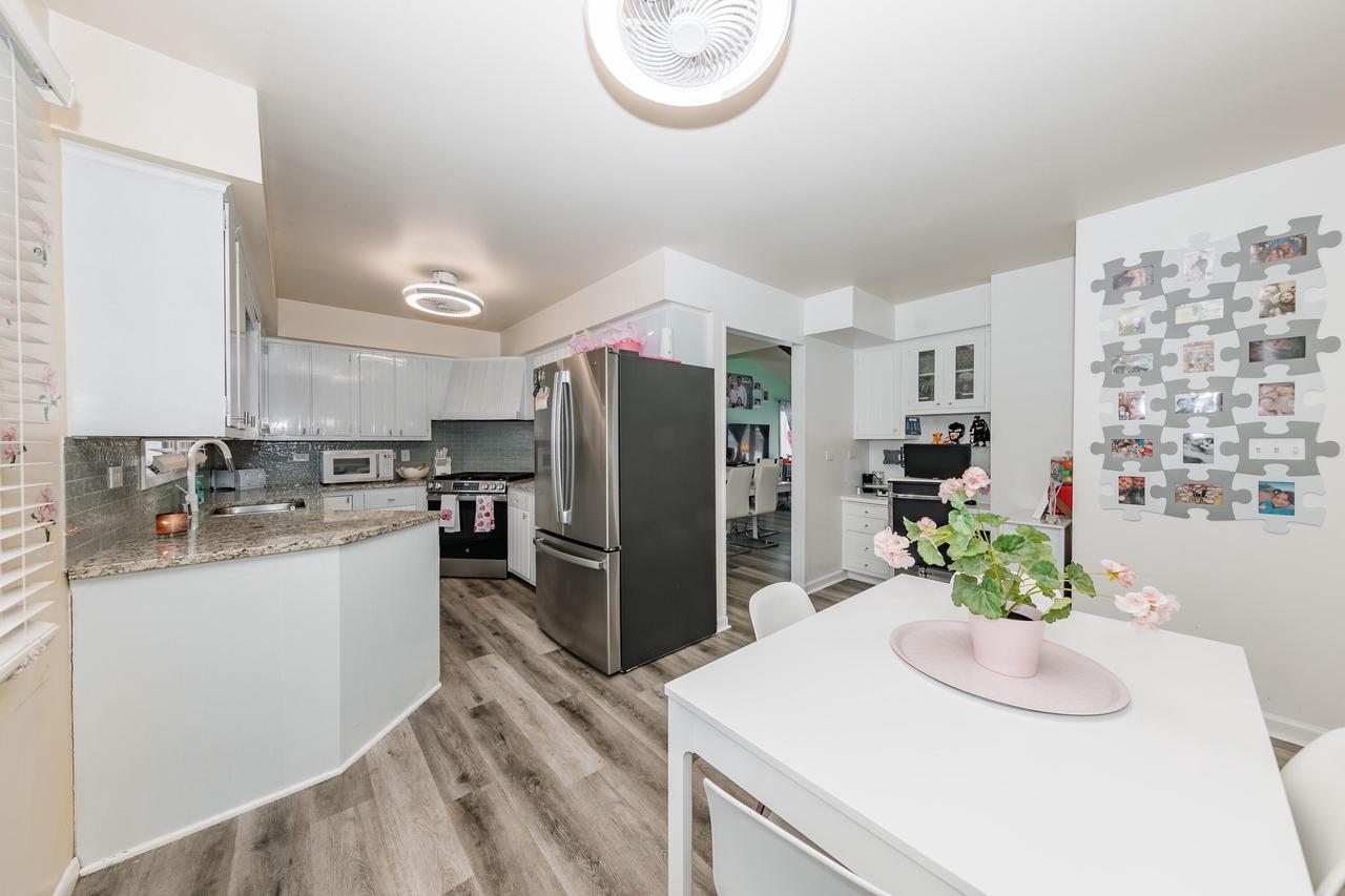 5350 Gallant Fox LANE