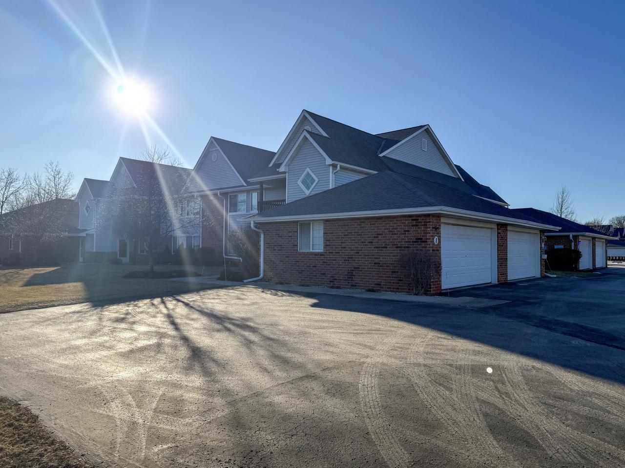 165 West Aspen COURT 7