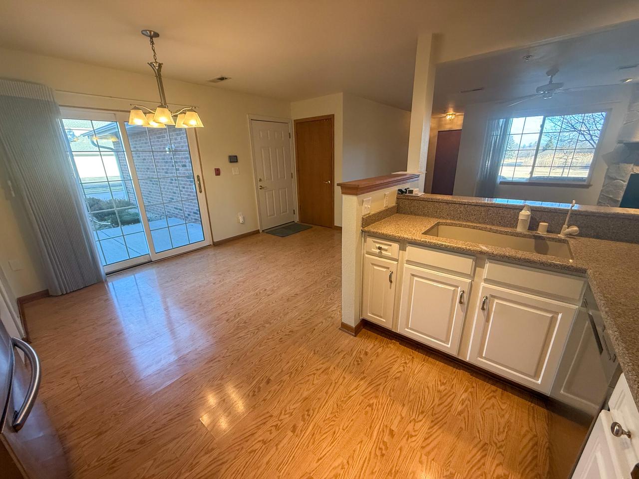 165 West Aspen COURT 7