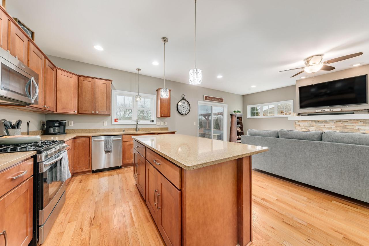 9819 Dana DRIVE