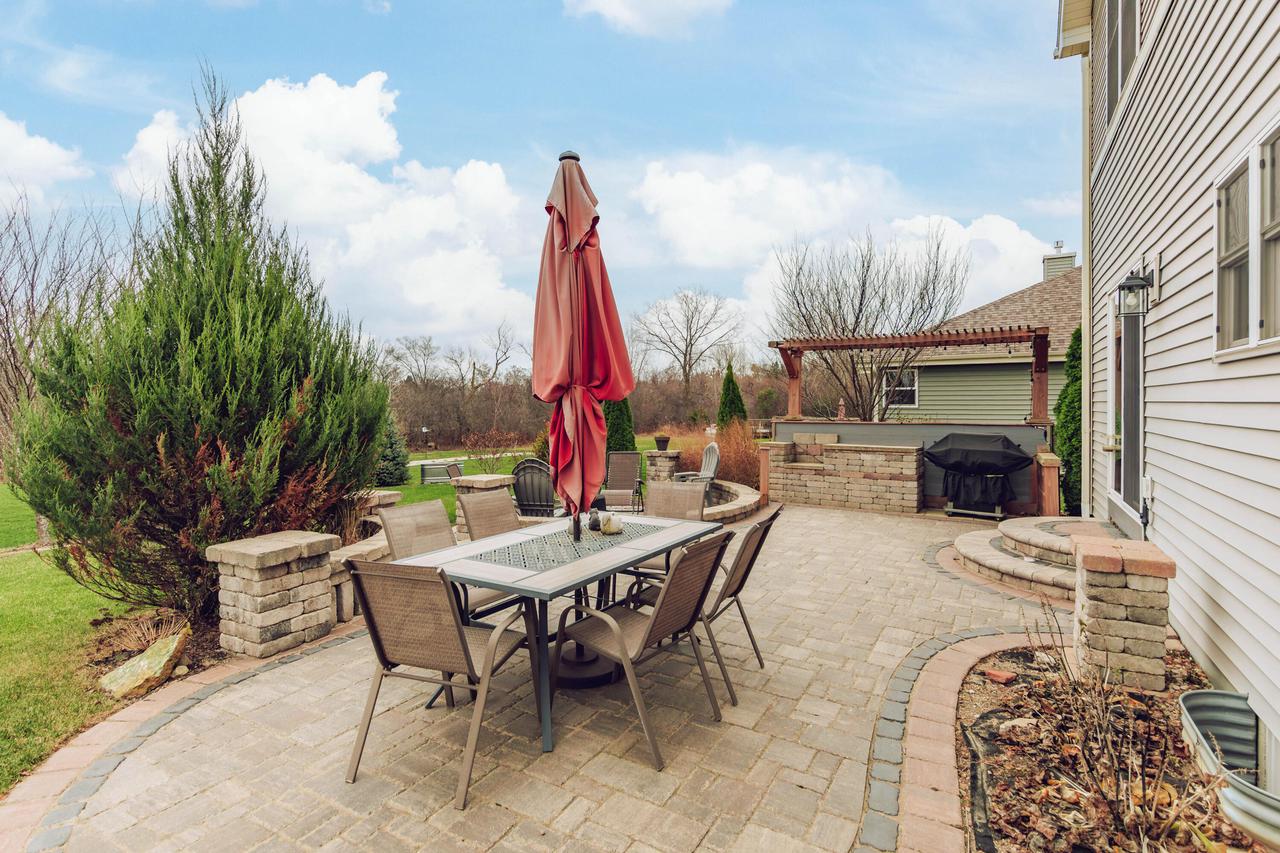 9819 Dana DRIVE