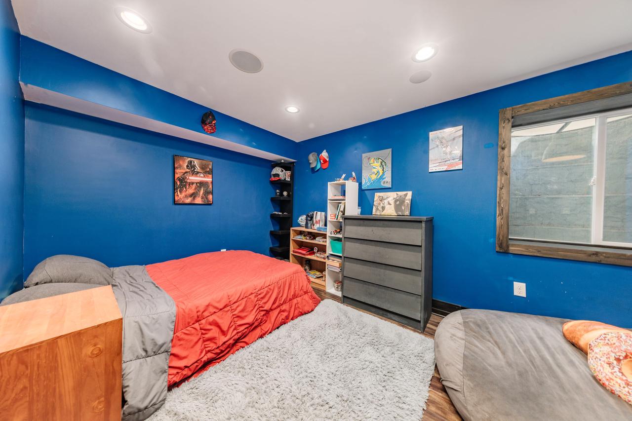 9819 Dana DRIVE