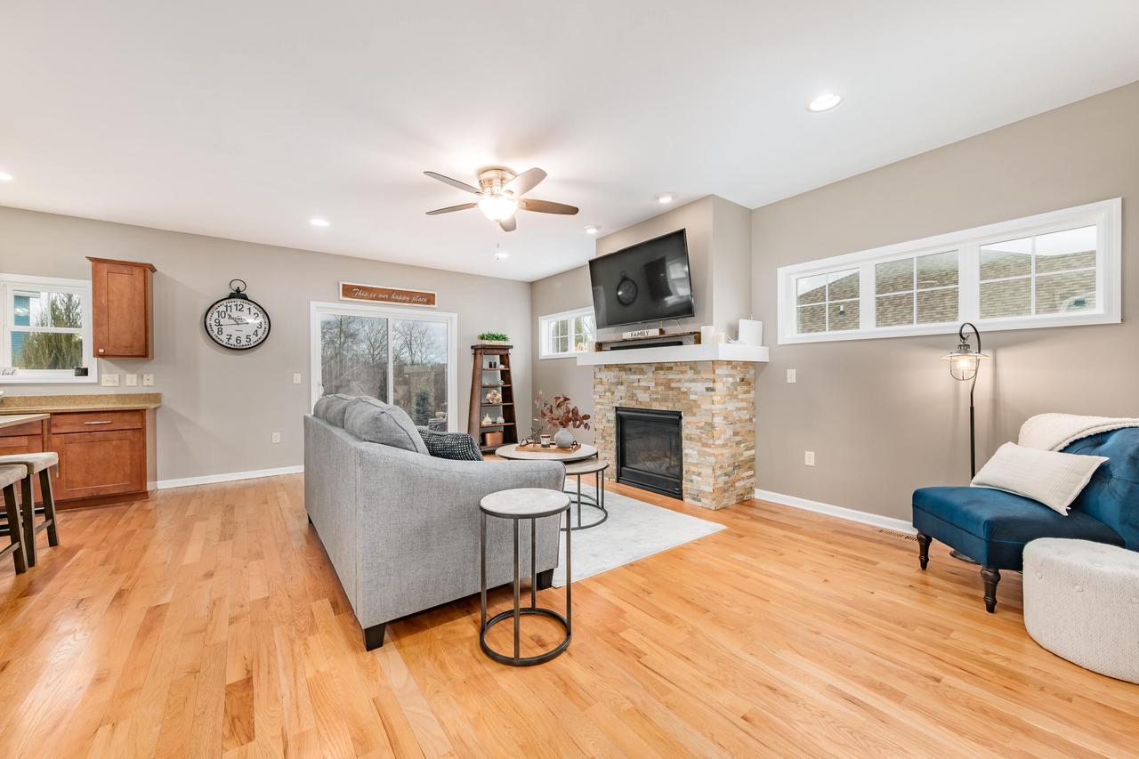 9819 Dana DRIVE