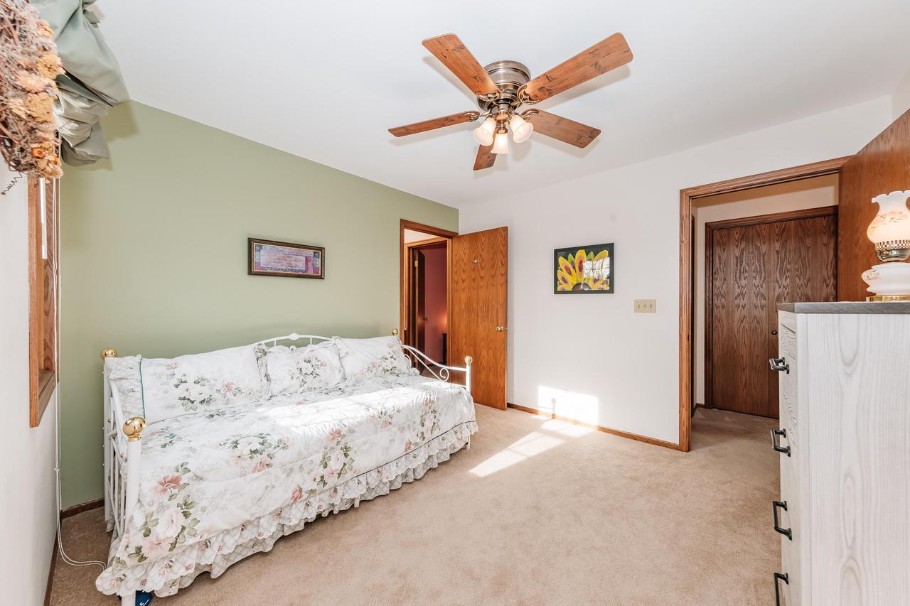 343 Lexington COURT B