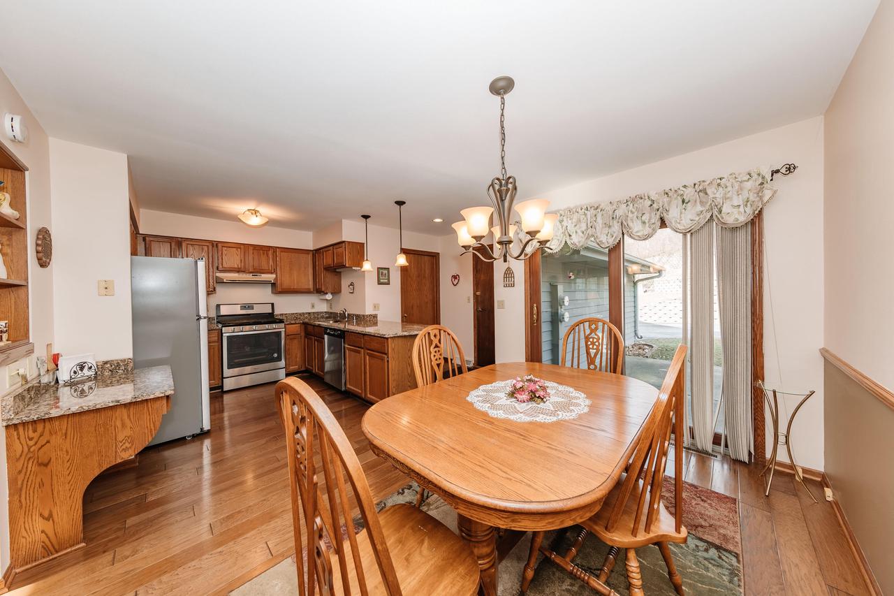 343 Lexington COURT B