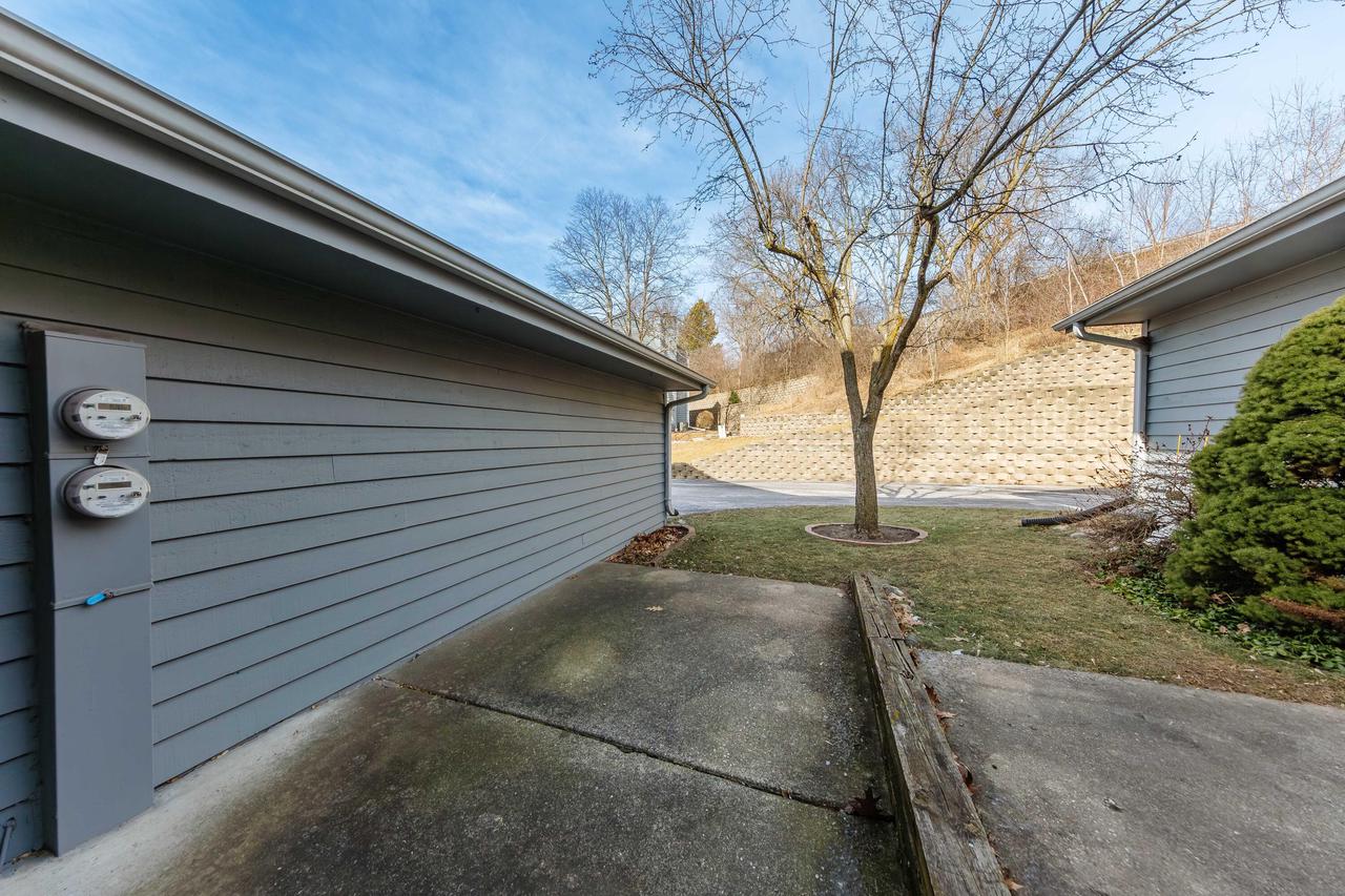 343 Lexington COURT B