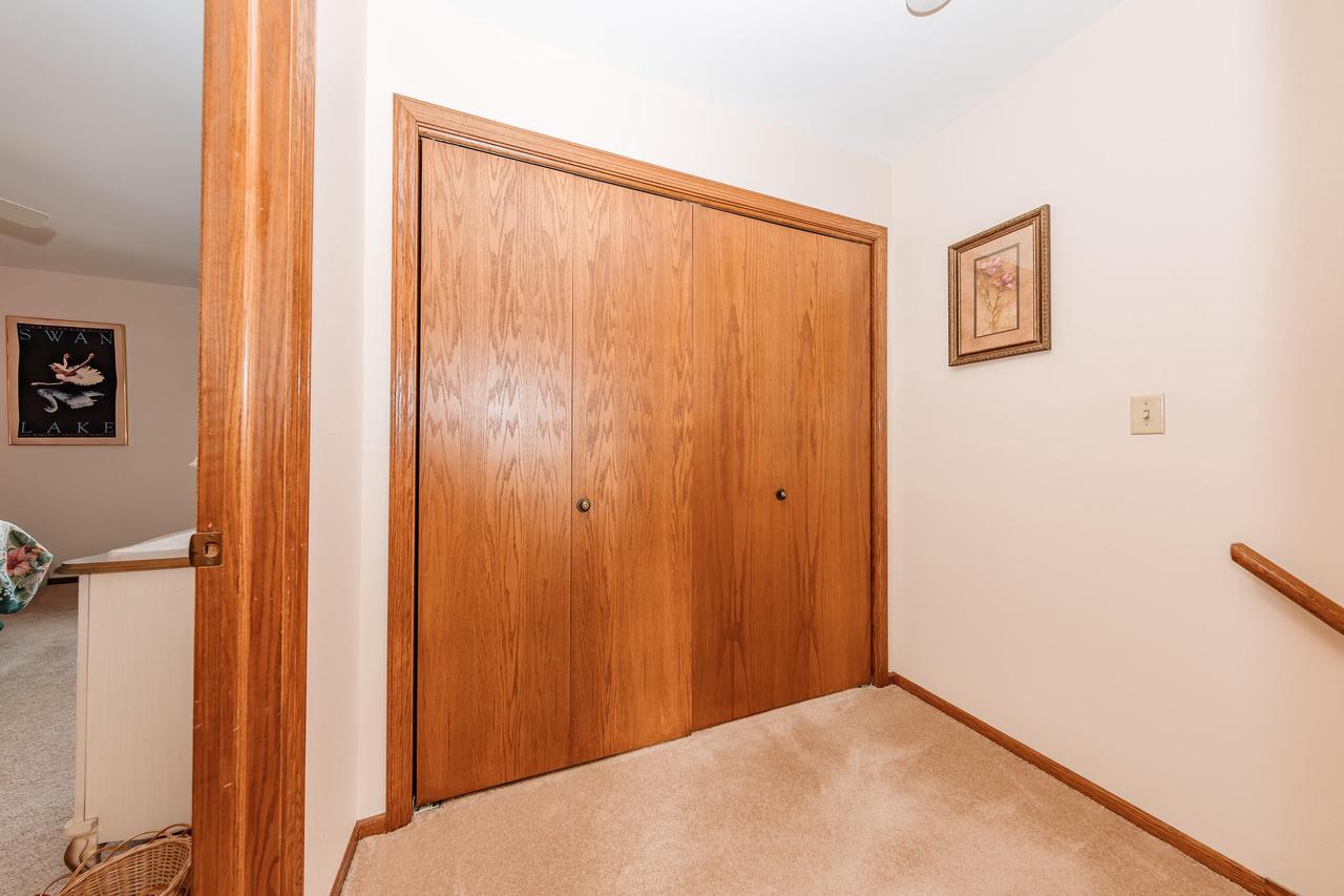 343 Lexington COURT B