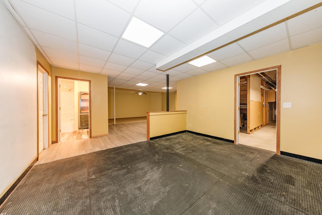 194 West Fairfield COURT