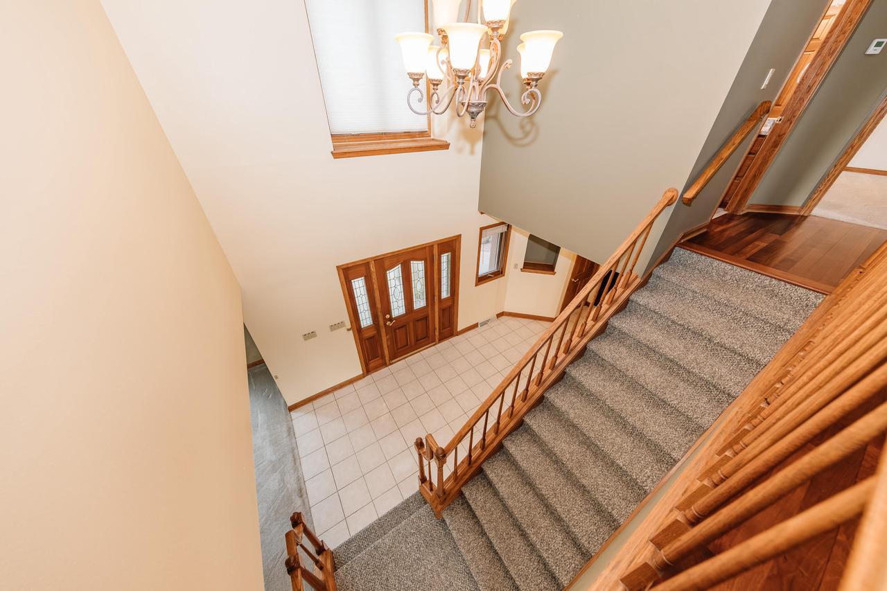 194 West Fairfield COURT