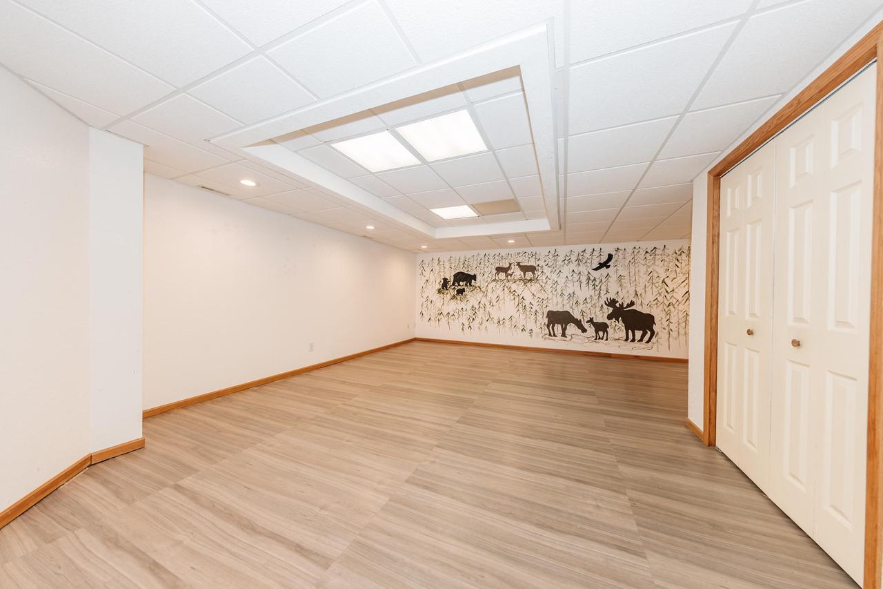 194 West Fairfield COURT