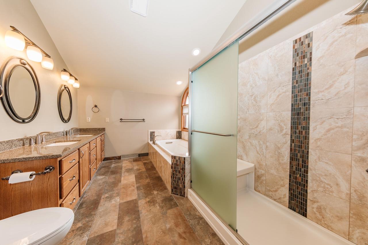 194 West Fairfield COURT