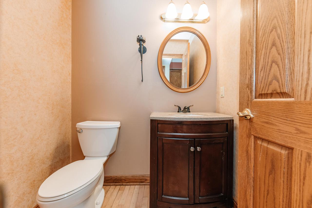 194 West Fairfield COURT