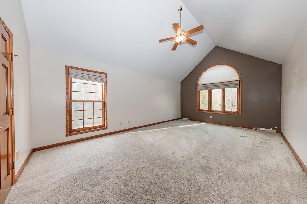 194 West Fairfield COURT