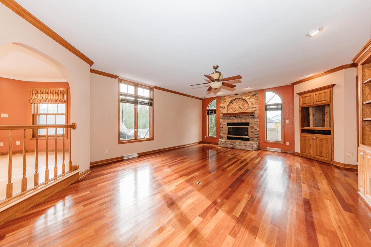 194 West Fairfield COURT