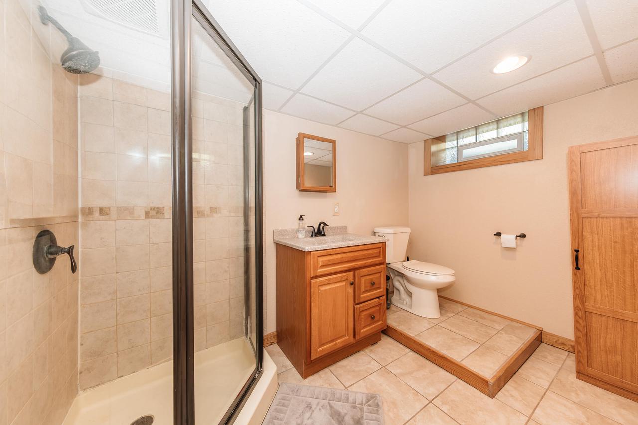 W172S7927 Lannon DRIVE
