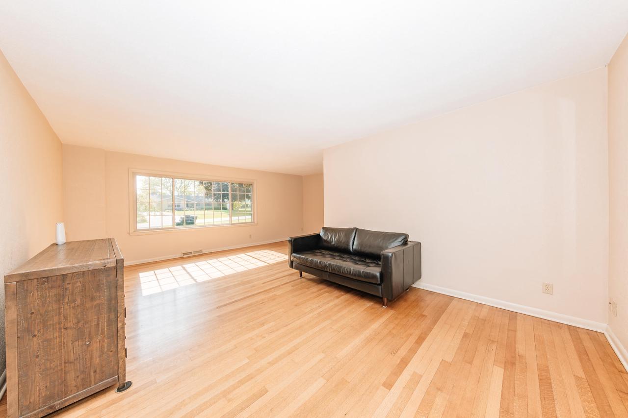 W172S7927 Lannon DRIVE