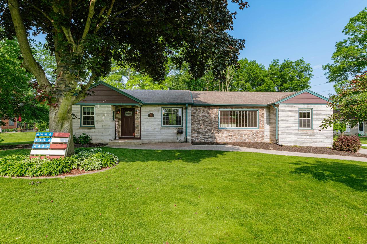 W172S7927 Lannon DRIVE