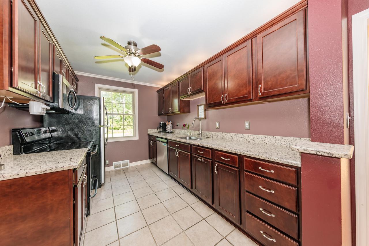 W172S7927 Lannon DRIVE