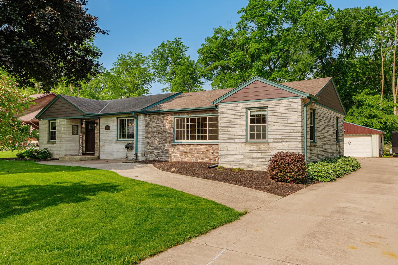 W172S7927 Lannon DRIVE
