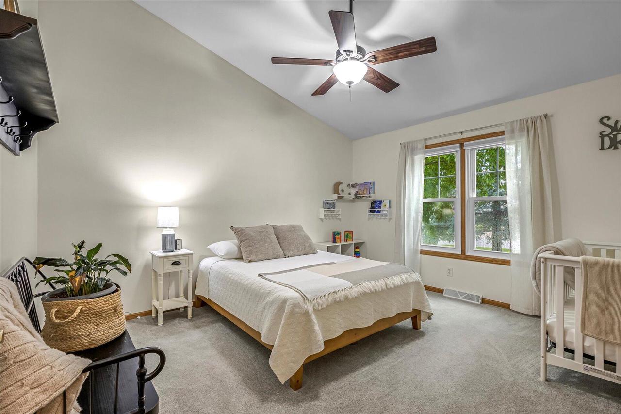 4006 West Forest Hill AVENUE