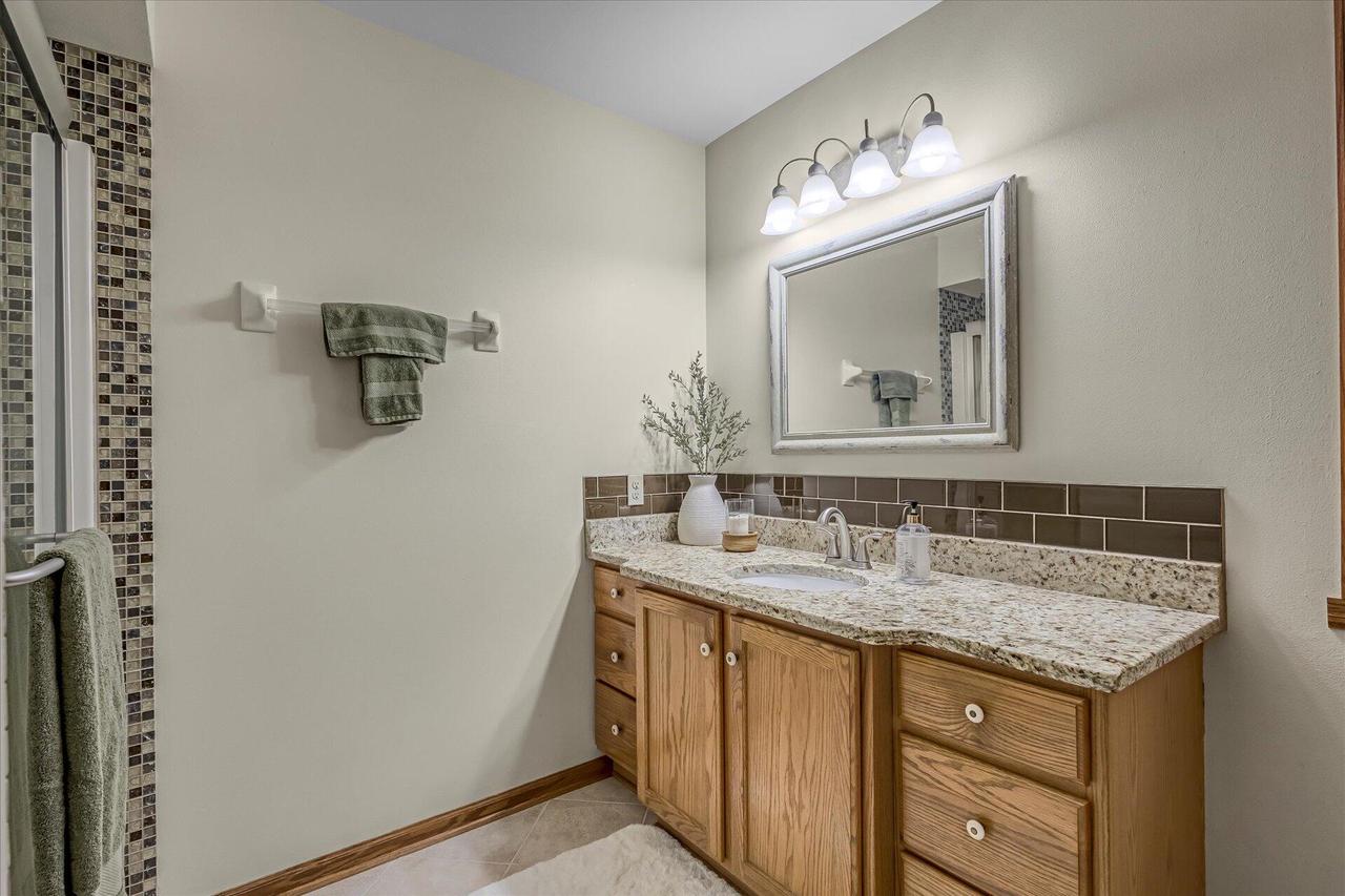 4006 West Forest Hill AVENUE