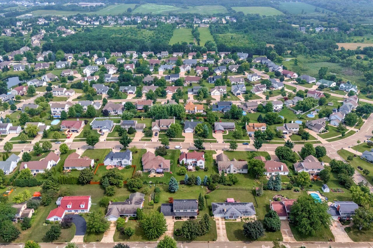 4006 West Forest Hill AVENUE