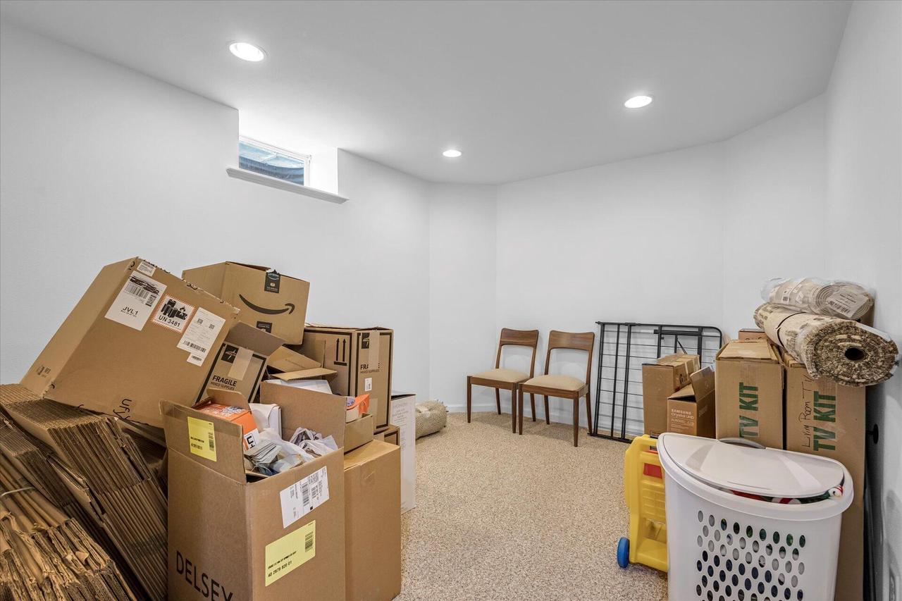 4006 West Forest Hill AVENUE