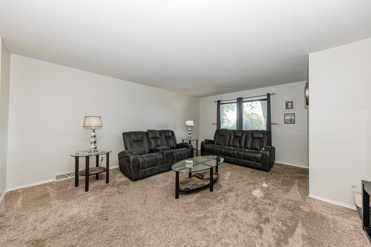 7220 South Delaine DRIVE