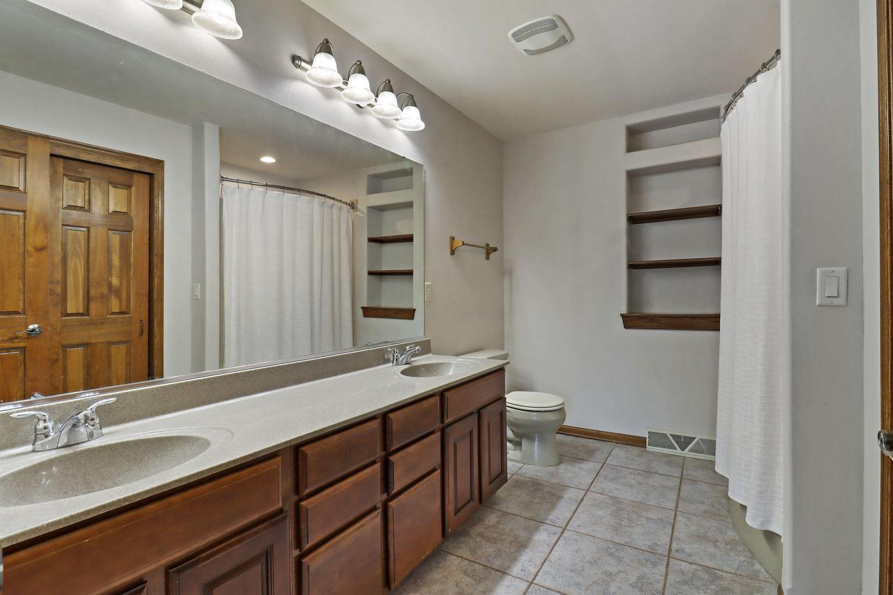 2314 Raintree LANE