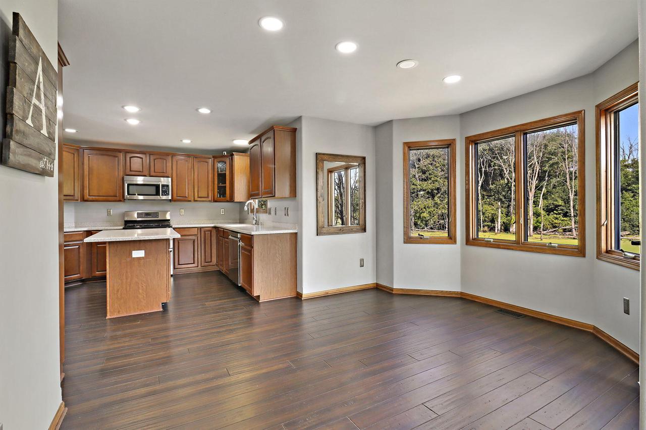 2314 Raintree LANE