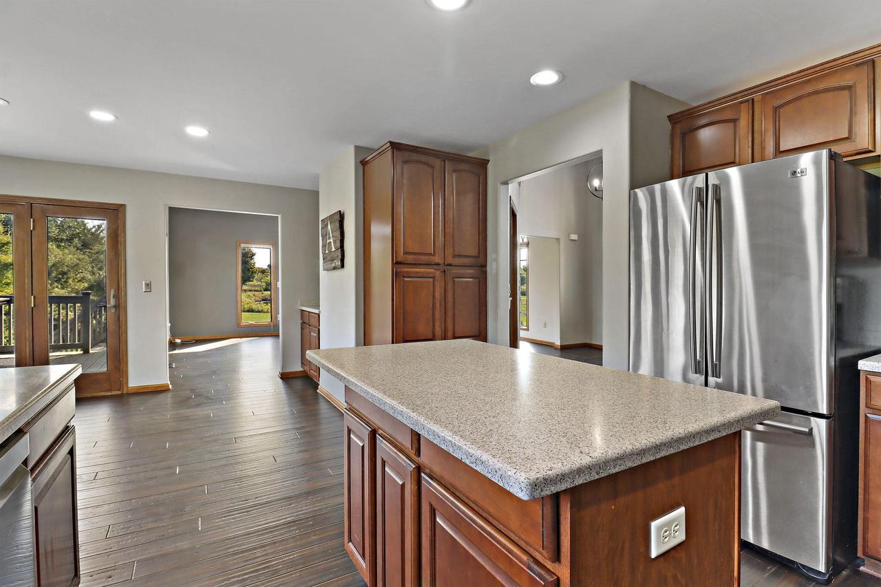 2314 Raintree LANE