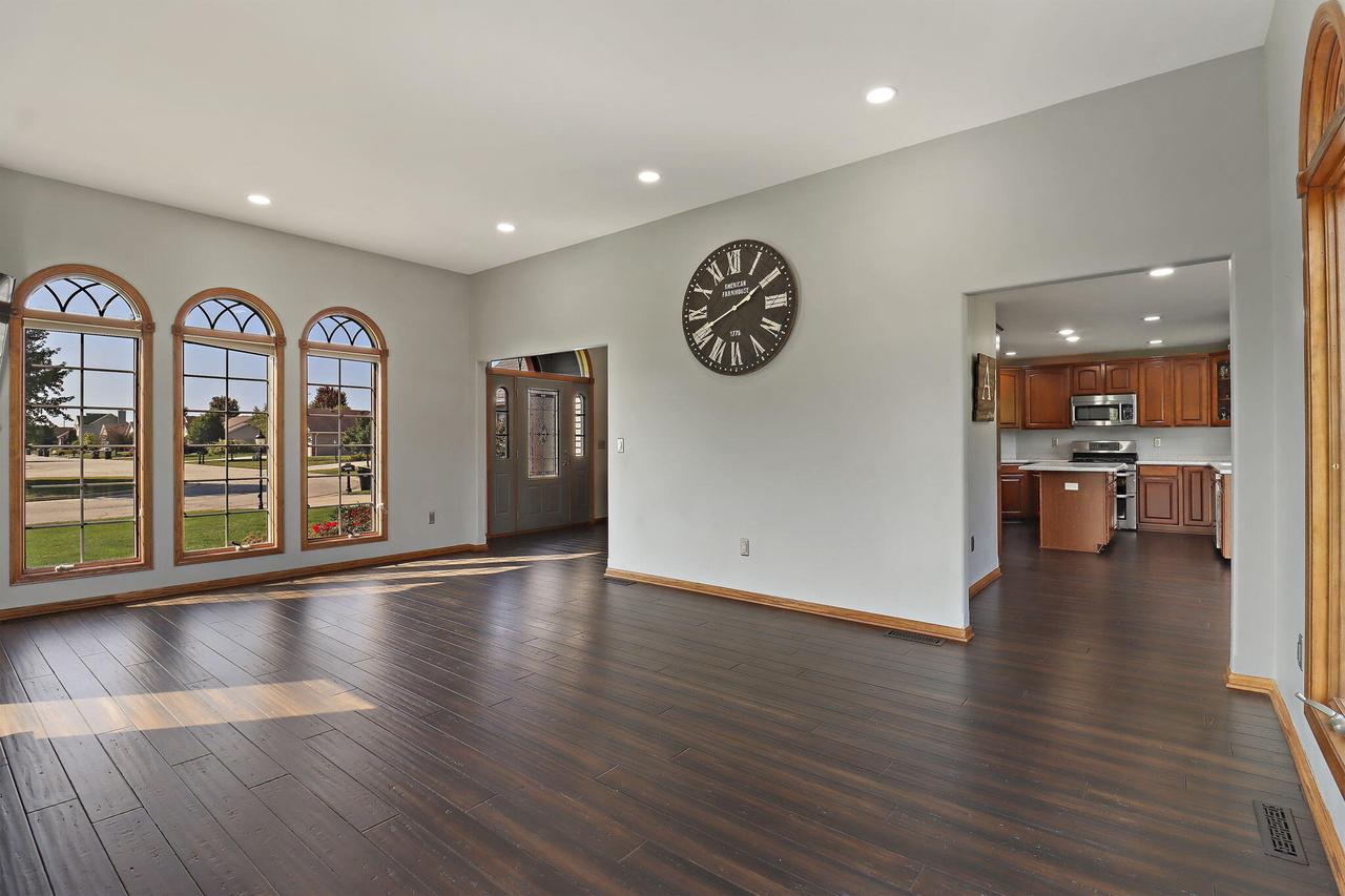 2314 Raintree LANE