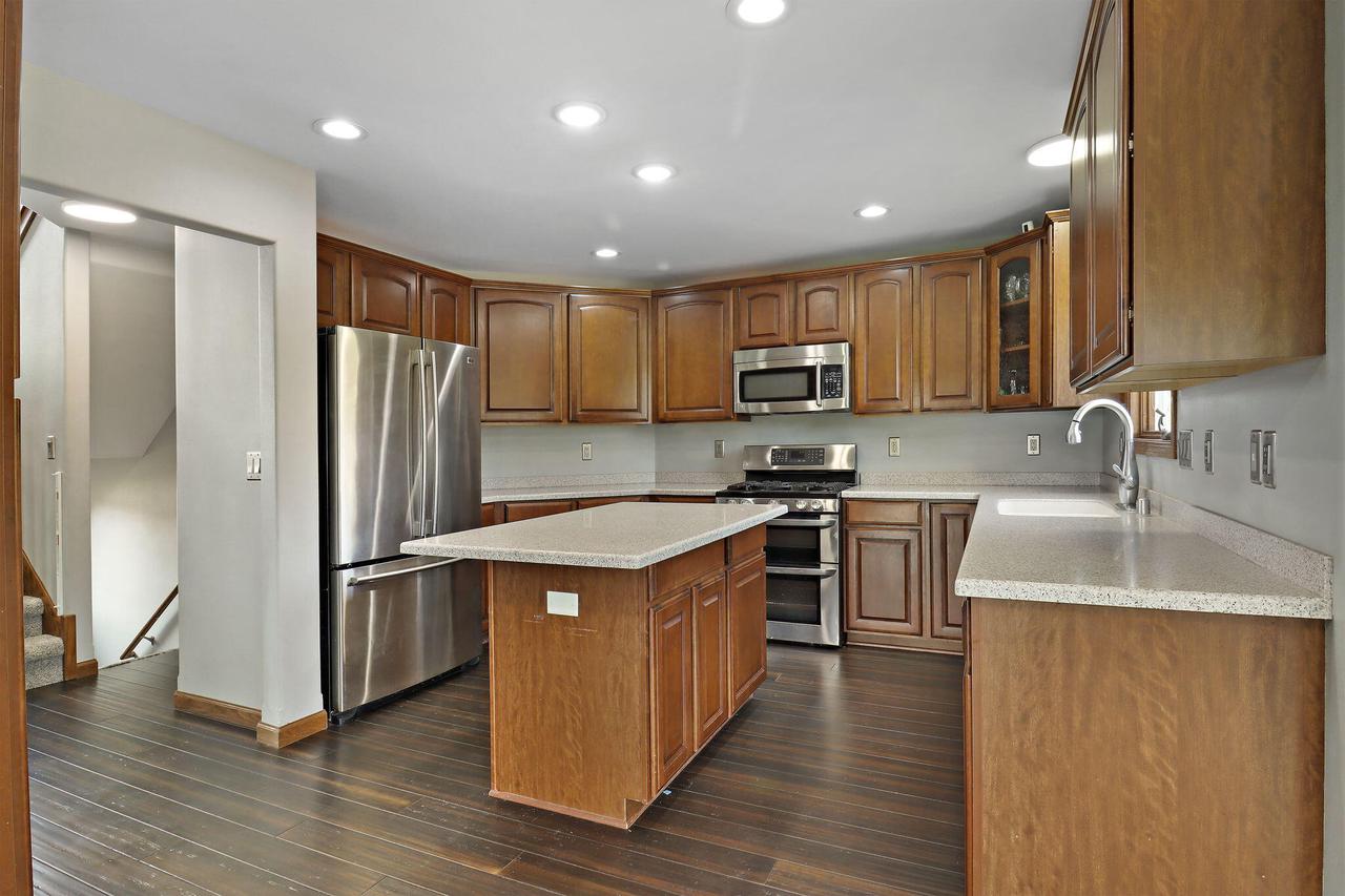2314 Raintree LANE