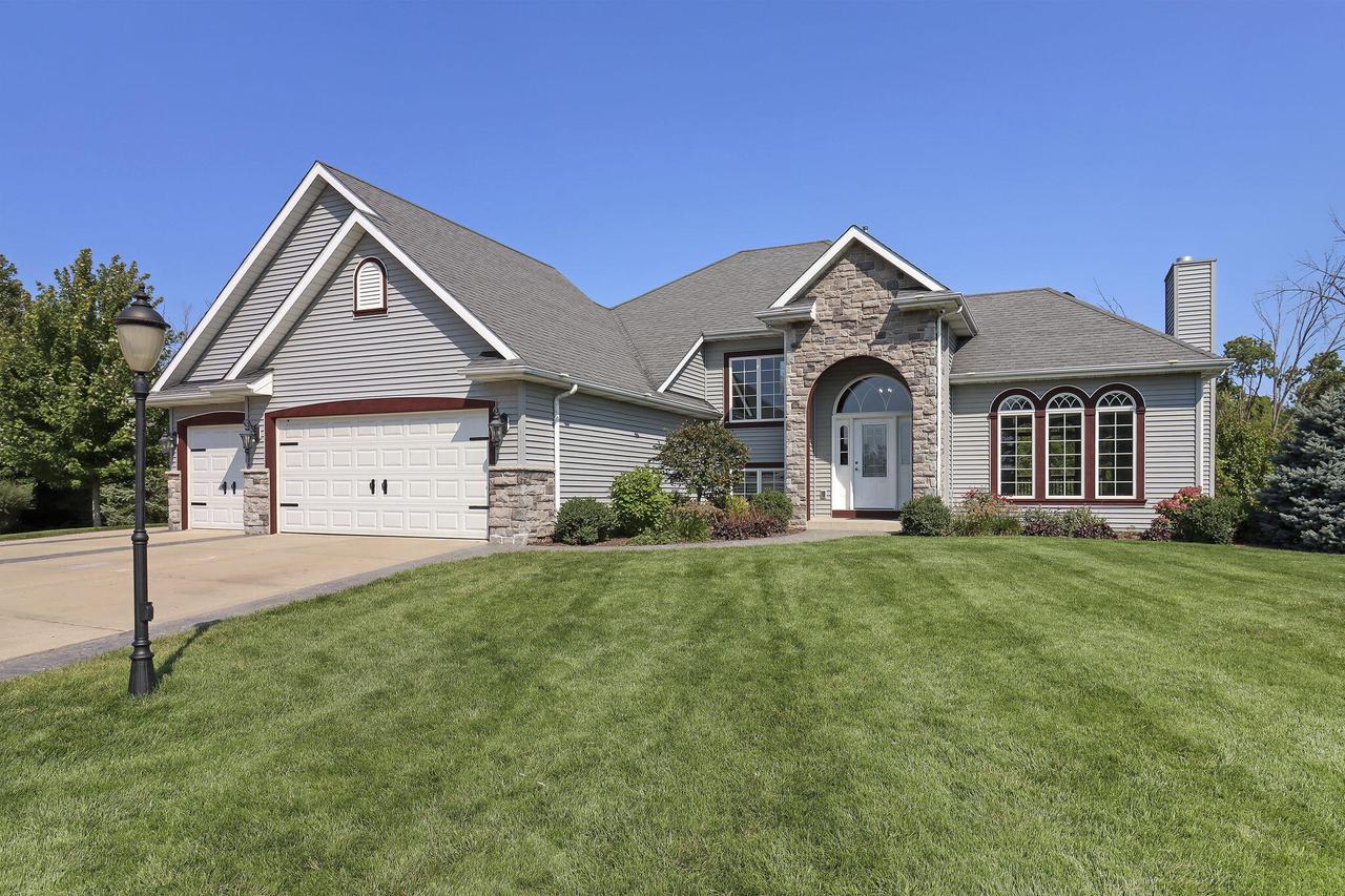 2314 Raintree LANE